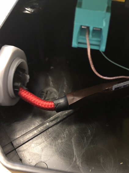 Stecker sichern