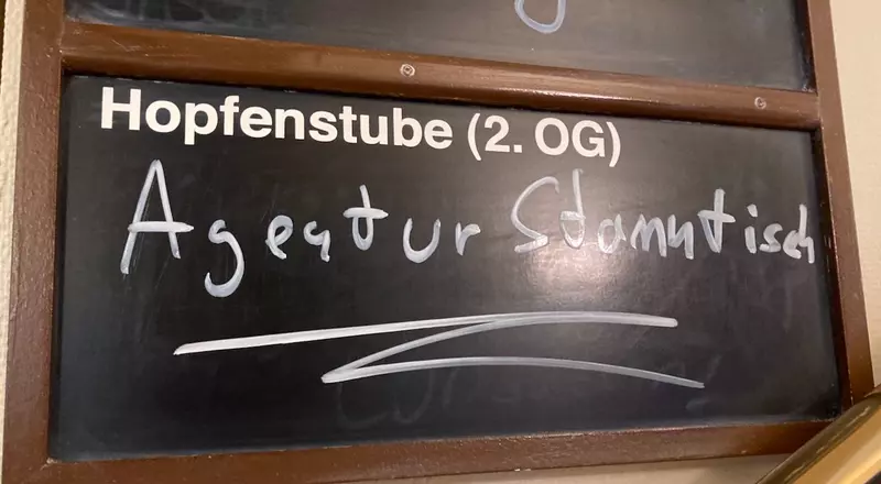 Agenturstammtisch in Düsseldorfer Brauerei Schlüssel Agenturstammtisch in Düsseldorfer Brauerei Schlüssel